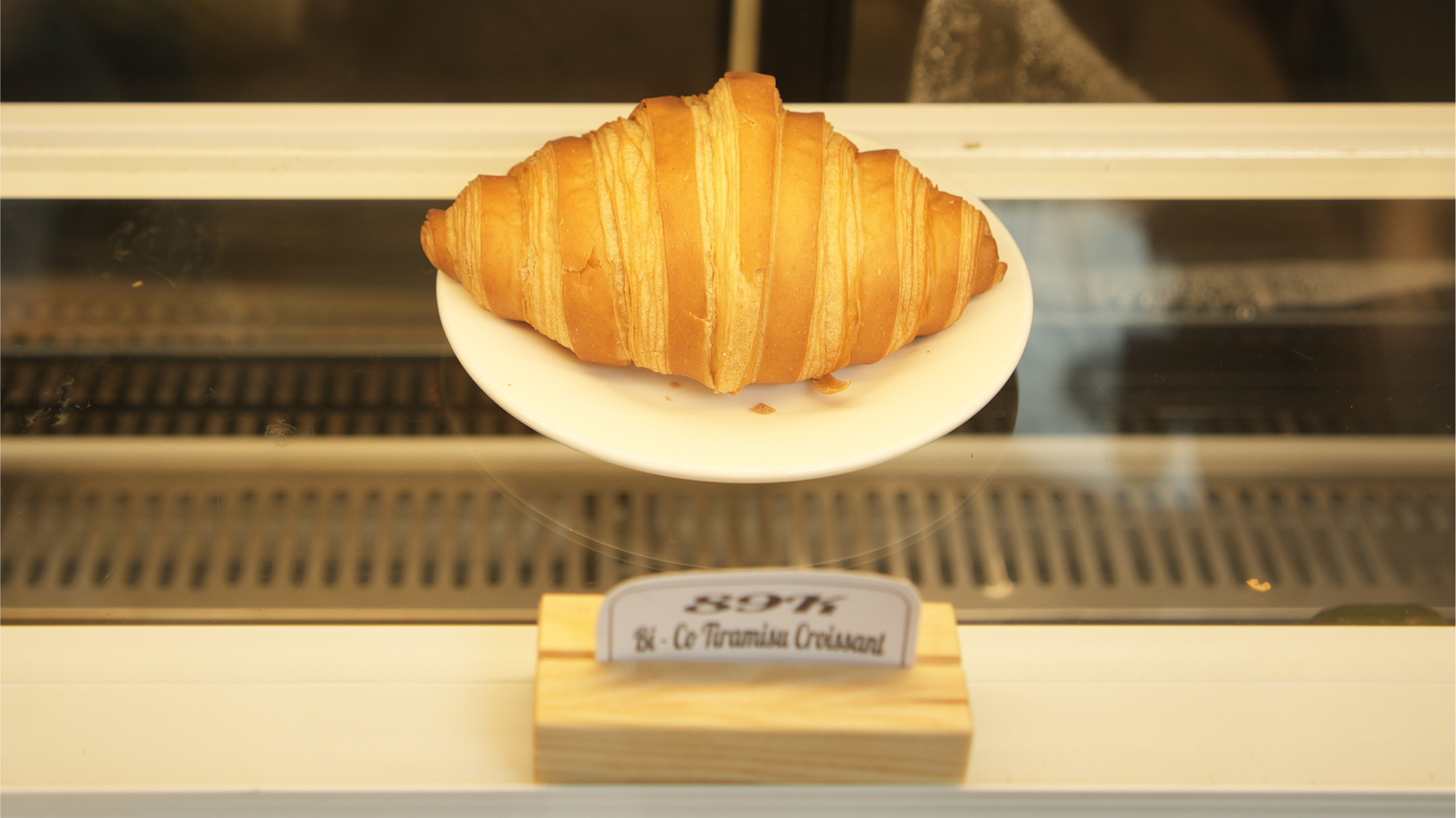 bánh sừng bò.png